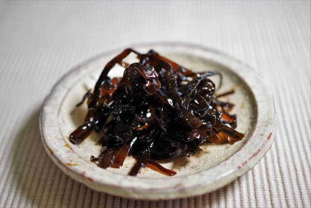 Dinnertime Seaweed Tsukudani Recipe by cookpad.japan - Cookpad