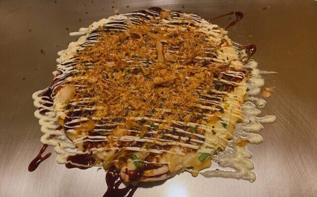 Kansai Style Okonomiyaki (関西風お好み焼き)