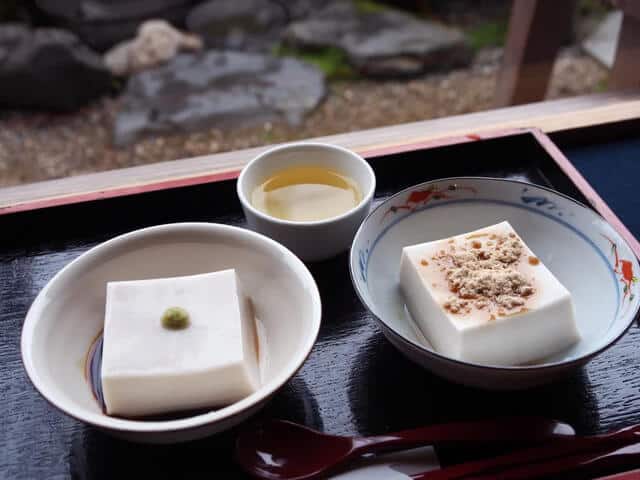 Goma Tofu (胡麻豆腐)