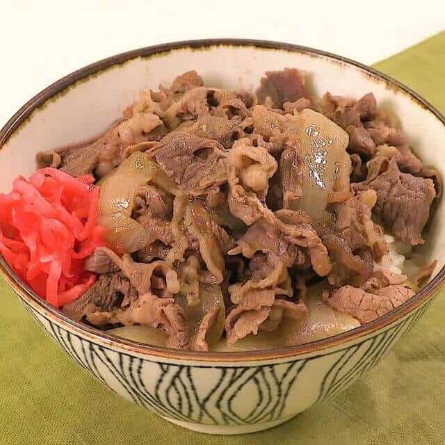 규동 (牛丼)