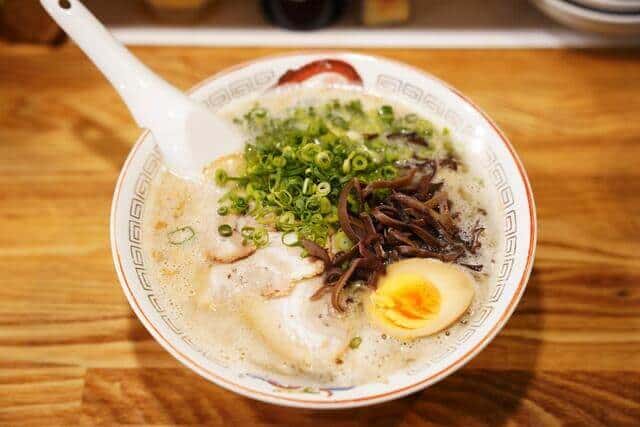 하카타 라멘 (博多ラーメン)