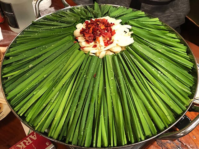 Motsunabe (もつ鍋)