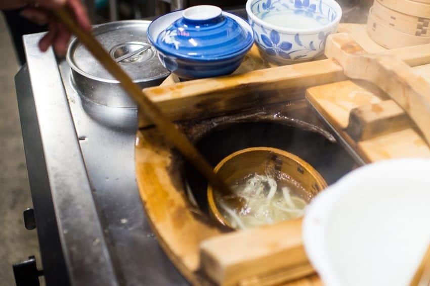 boiling Ise Udon noodles