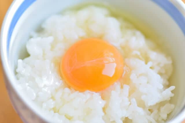 Tamago Kake Gohan (卵かけご飯)