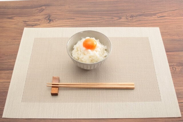 Tamago Kake Gohan (卵かけご飯)