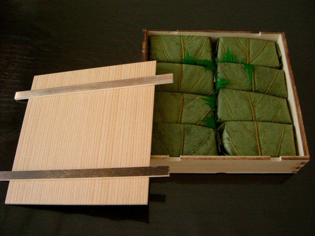Ingredients of kakinoha sushi