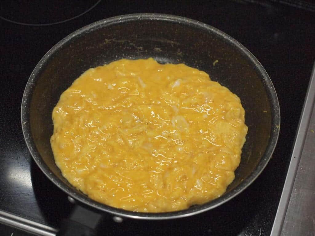 How to make Omu Rice?