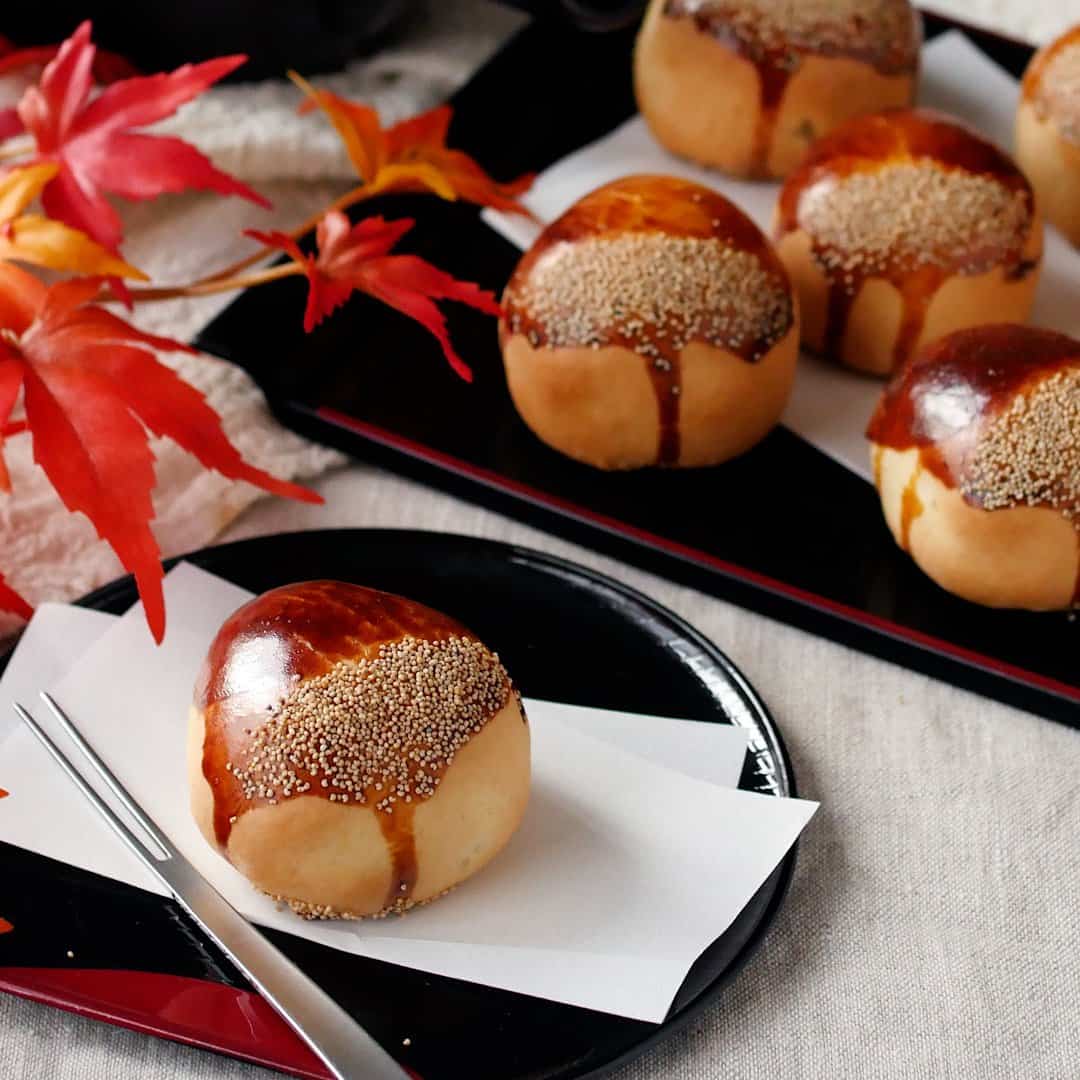 Kuri Manju (栗饅頭) - Food in Japan