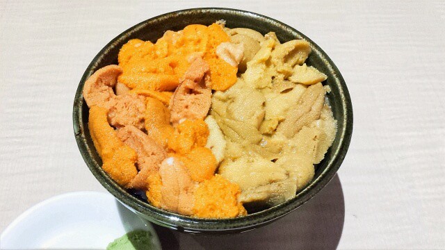 Uni don (うに丼)