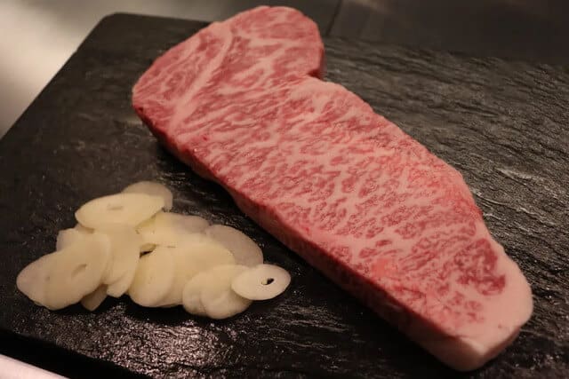 Kobe beef (神戸牛)