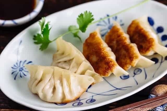 Utsunomiya Gyoza (宇都宮餃子）