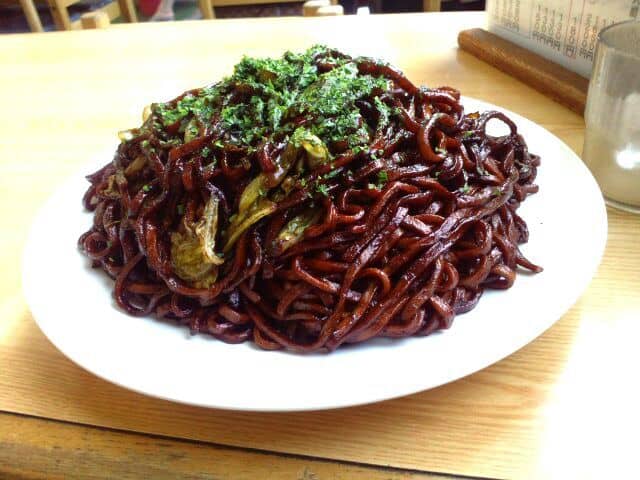 Why is the sauce of Oota Yakisoba dark?