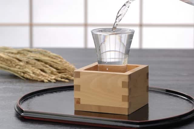 Sake (日本酒)