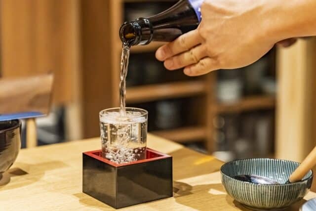 Sake (日本酒)