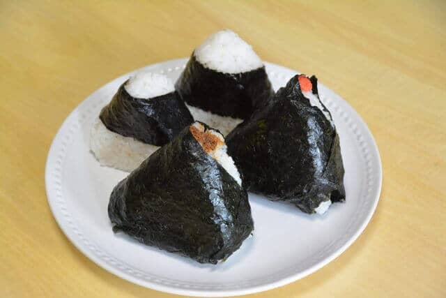 onigiri four pieces