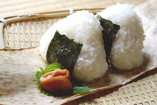 Onigiri (おにぎり)