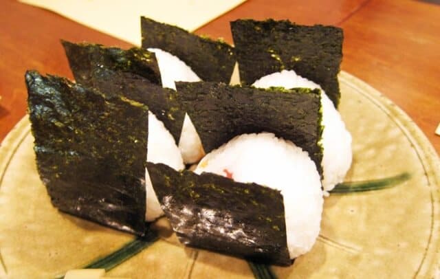 Onigiri (おにぎり)