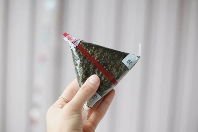 Onigiri (おにぎり)