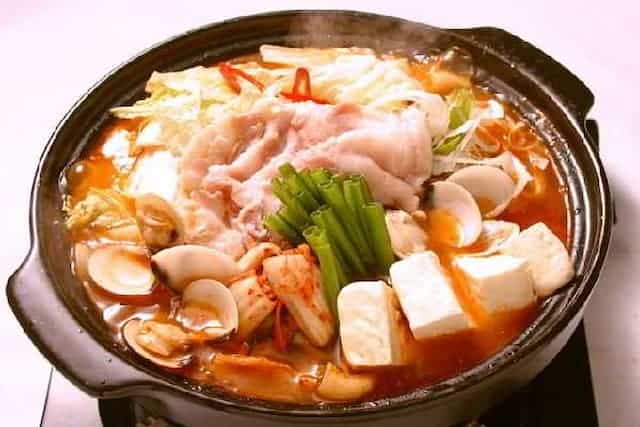 Kimchi nabe (キムチ鍋)
