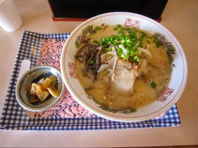 Kagoshima ramen (鹿児島ラーメン)