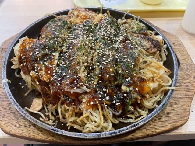 Okonomiyaki (お好み焼き)