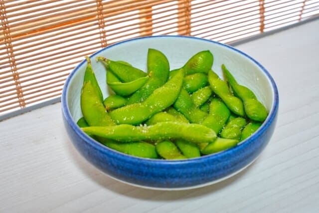 Edamame (枝豆)