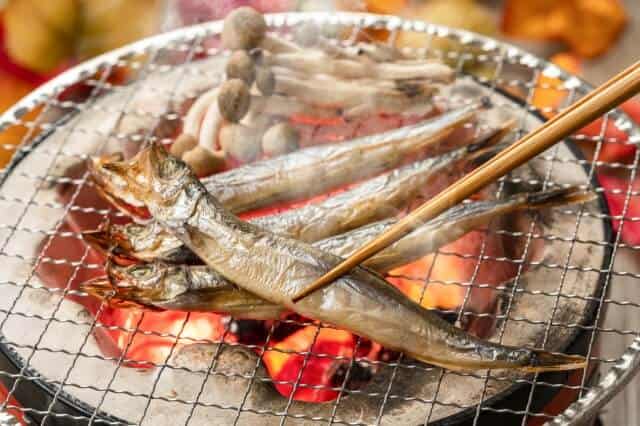 grilling Shishamo Smelt