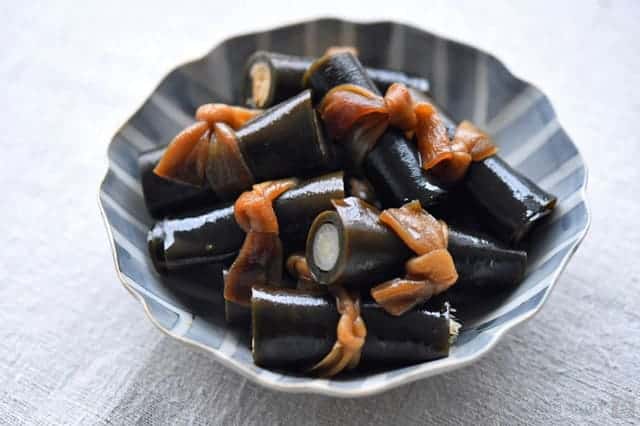 kobumaki on a bowl