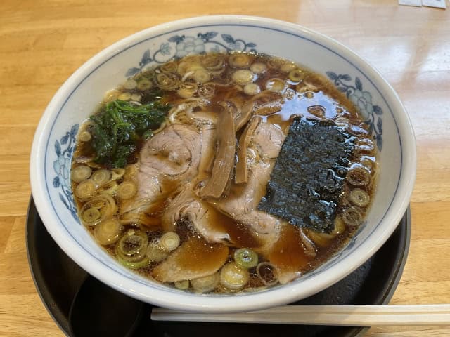 nagaoka syoga ramen on white design bowl