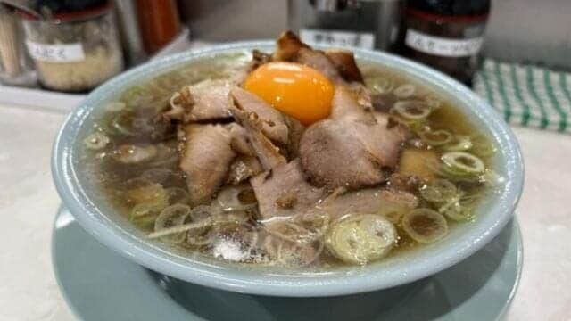 with raw egg on top chan style ramen